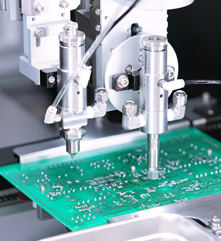 高精度・全自動コーティングマシンAXELIA AXSC500 2ヘッド搭載